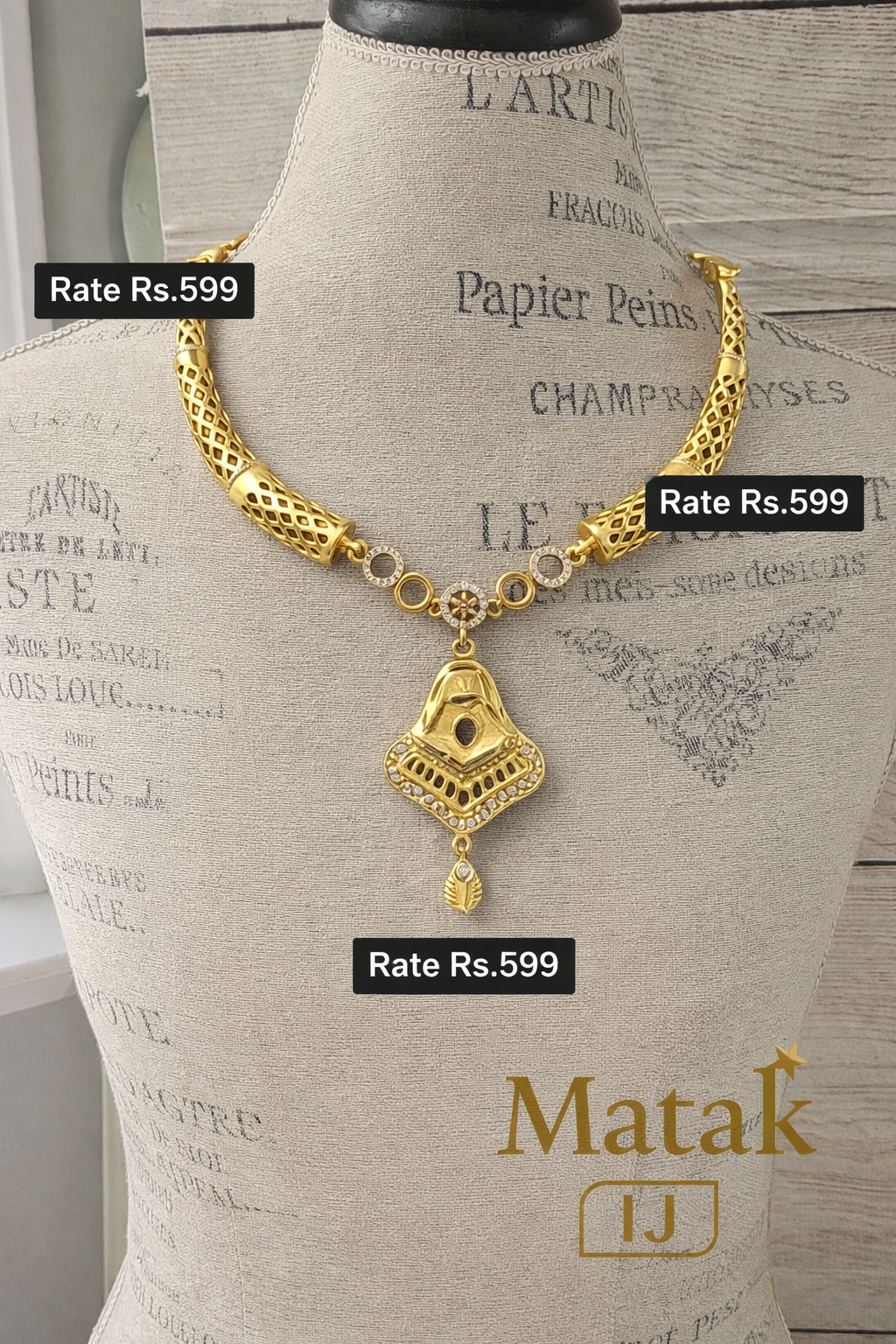 Matak IJ || Traditional Gold Pendant Necklace Set with Earrings (Free) 17596-1