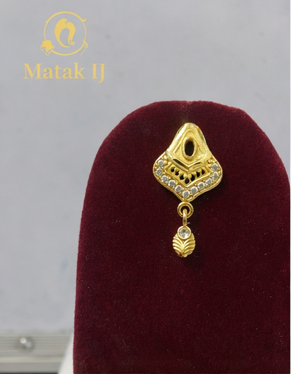 Matak IJ || Traditional Gold Pendant Necklace Set with Earrings (Free) 17596-1
